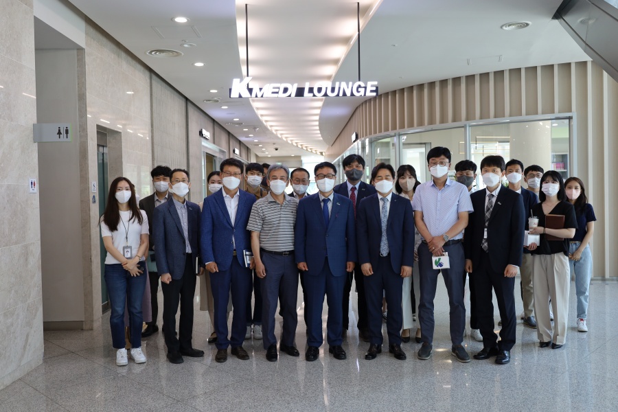 6월 3일 K-MEDI LOUNGE 오픈식 이미지 -0